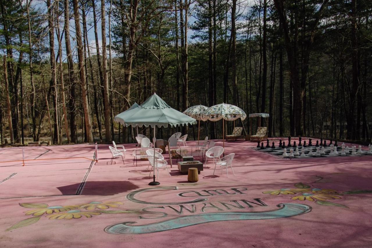Отель Camp Swann Tracy City Экстерьер фото