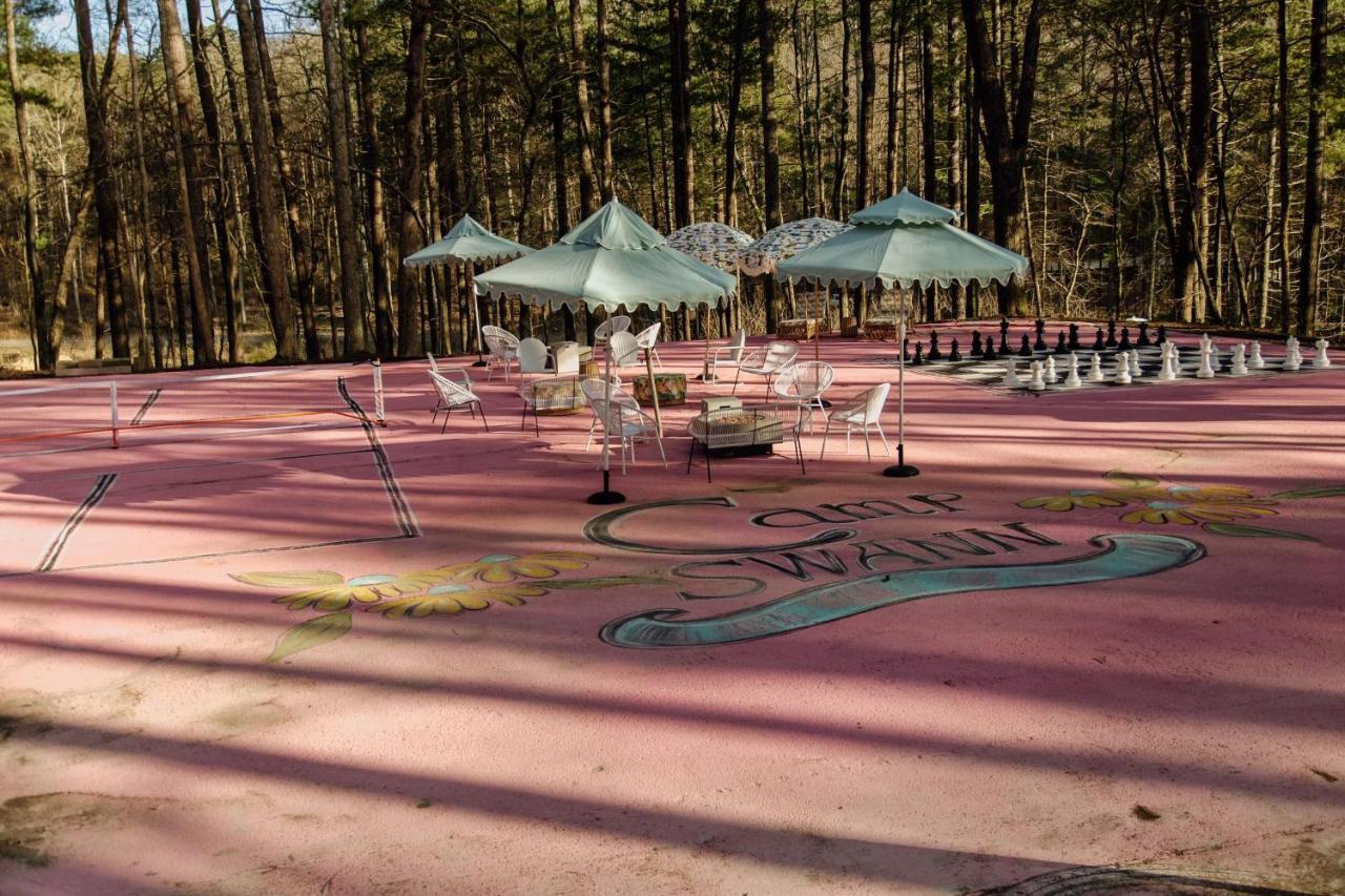Отель Camp Swann Tracy City Экстерьер фото