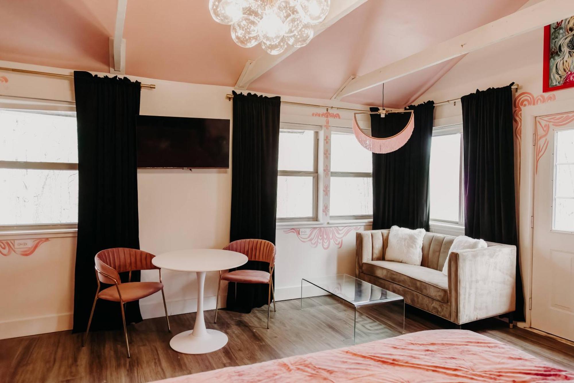 Отель Camp Swann Tracy City Номер фото